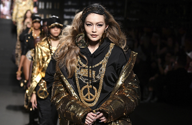 Hm top moschino bg